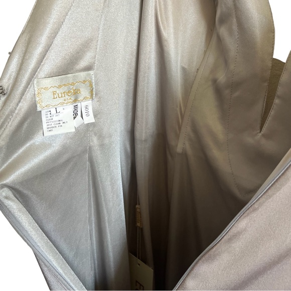 Taupe Plunging V-Neck Floor Length Mermaid Bridesmaid Dress - Picture 5 of 8